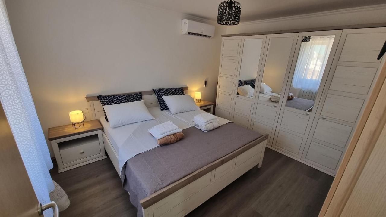 Villa Aga Zagvozd Esterno foto