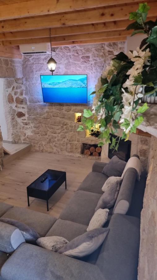 Villa Aga Zagvozd Esterno foto