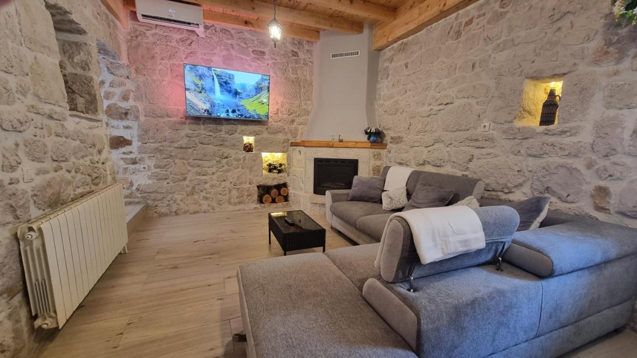 Villa Aga Zagvozd Esterno foto