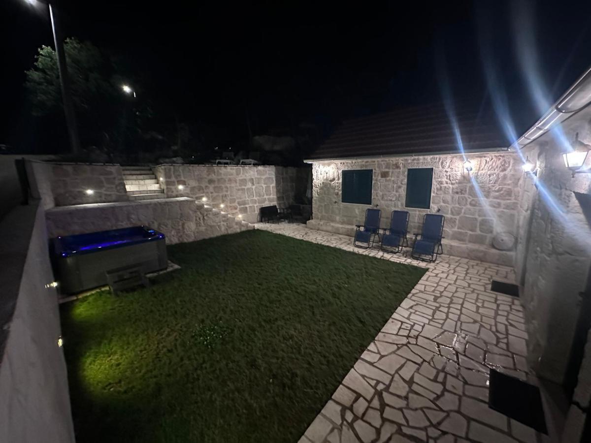 Villa Aga Zagvozd Esterno foto
